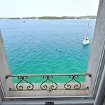 Arnolongo B4 Sea View Гостевой дом Ровинь