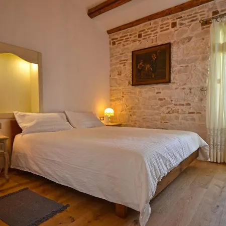 Arnolongo B4 Sea View Konukevi Rovinj