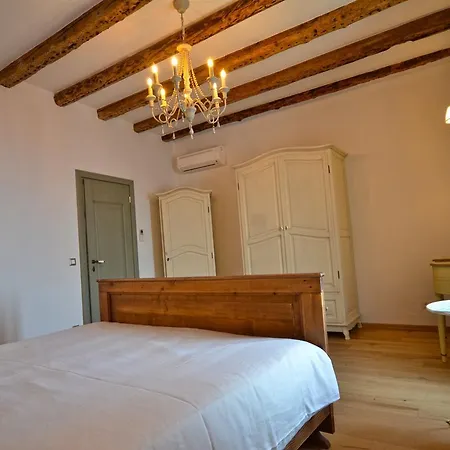 Arnolongo B4 Sea View Affittacamere