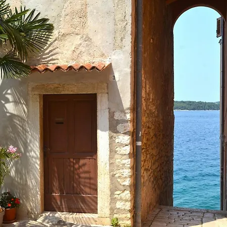 Gasthuis Arnolongo B4 Sea View 4*
