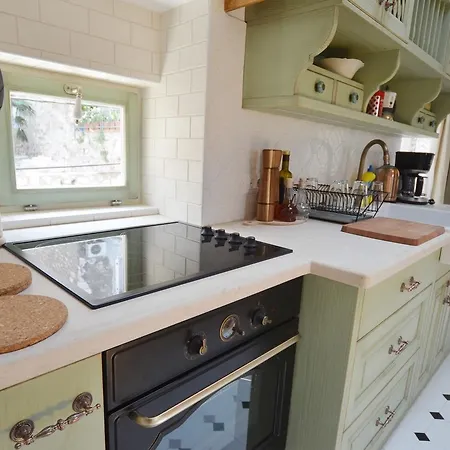 Arnolongo B4 Sea View Guest house 4*