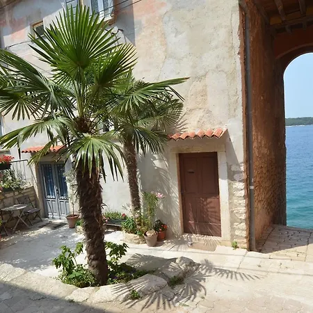Guest house Arnolongo B4 Sea View Rovinj