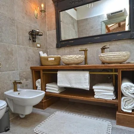 Arnolongo B4 Sea View Guest house 4*