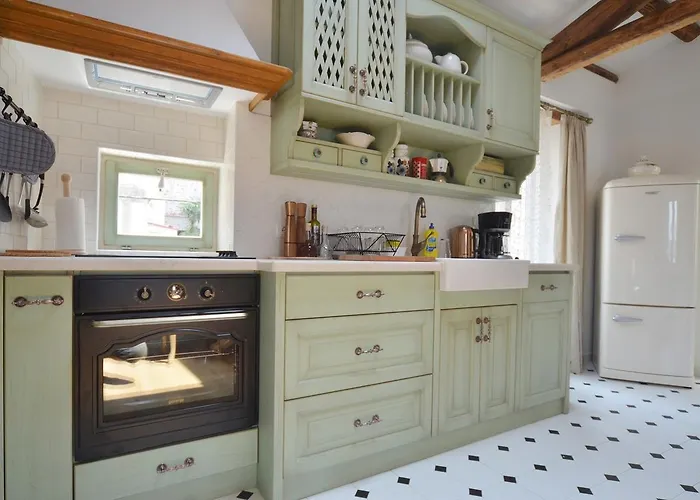 Arnolongo B4 Sea View Gostinjska kuća 4*